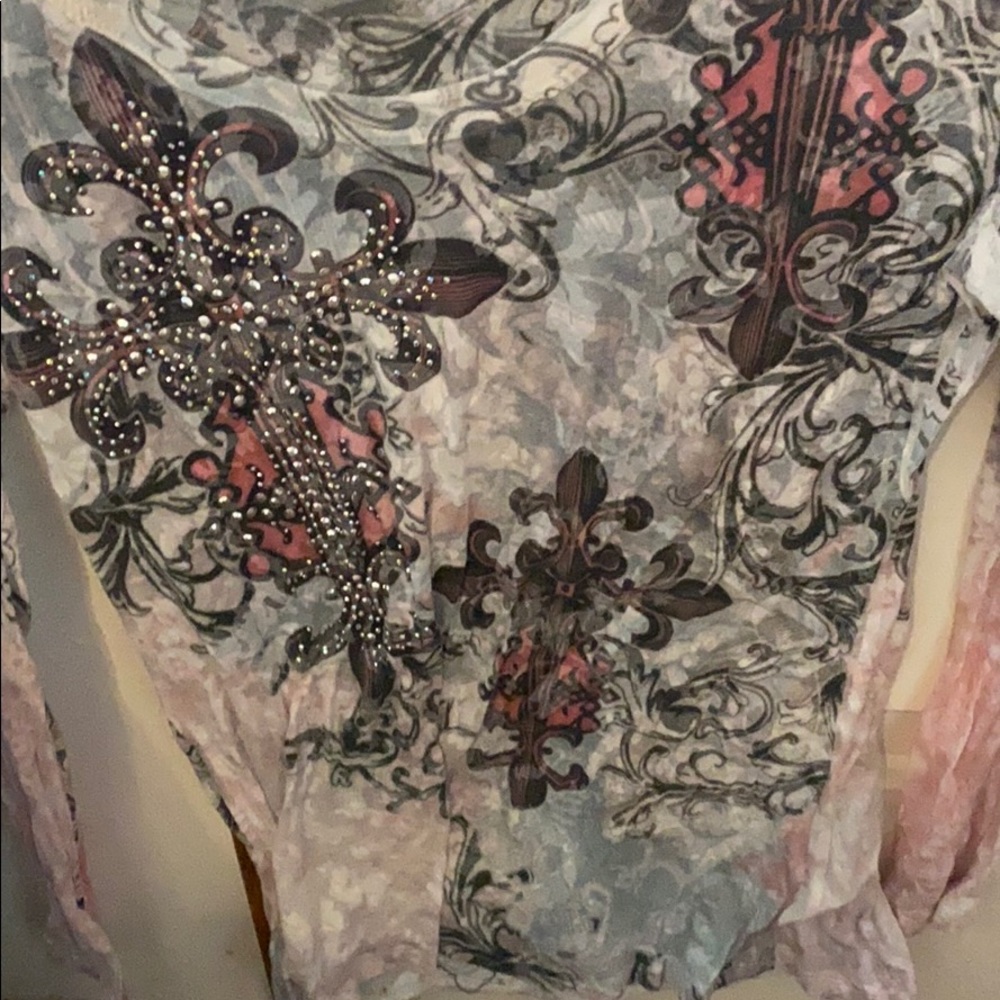 Shirt - Picture 3 of 3
